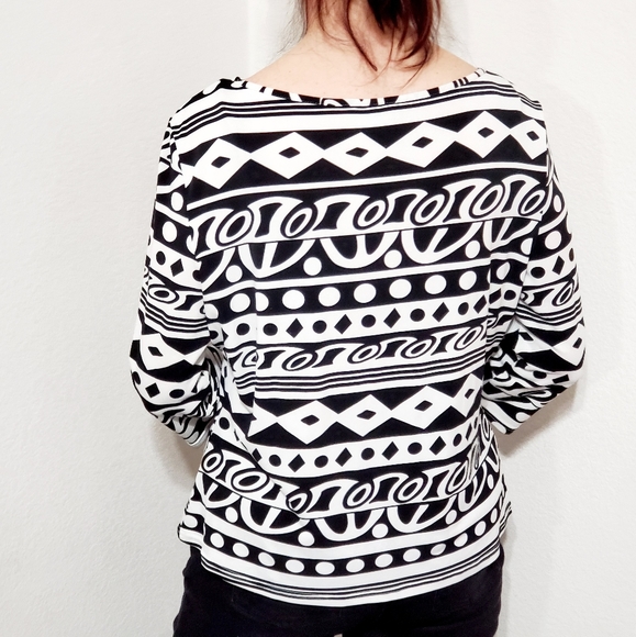 Half Moon Bay Black and white abstract graphic print top tunic sz.XL geometrics - Picture 2 of 5